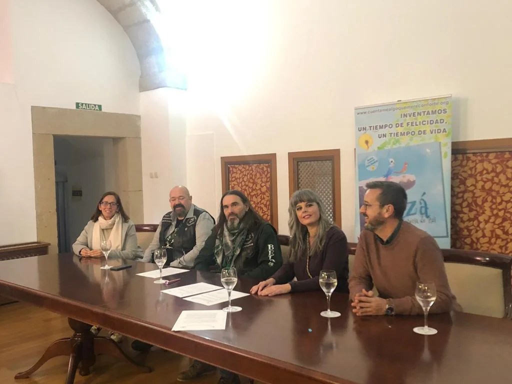 Asociación Bikers por la ELA España y Cuéntame algo que me reconforte firman un convenio para hacer audio cuentos para niños con ELA.